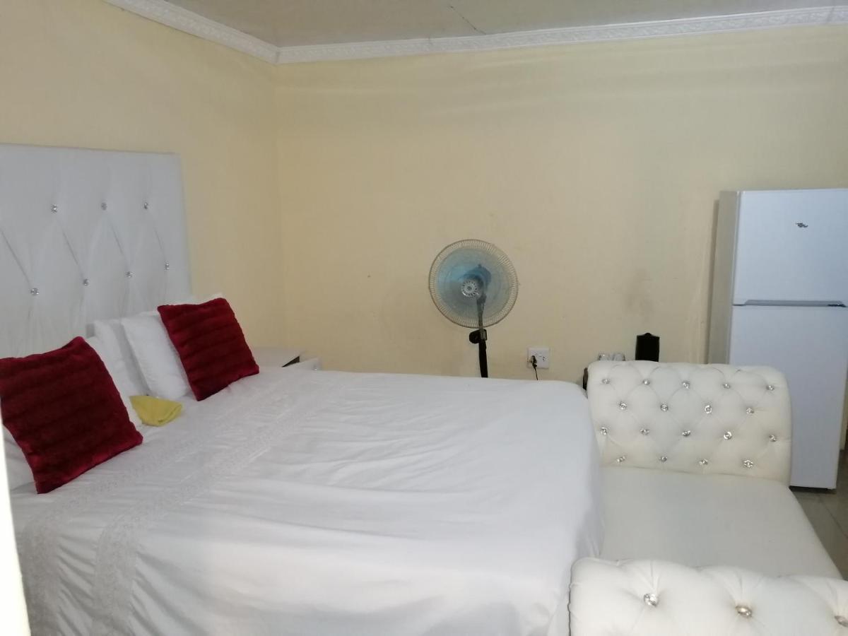 Moholoholo Lodge Acornhoek 외부 사진