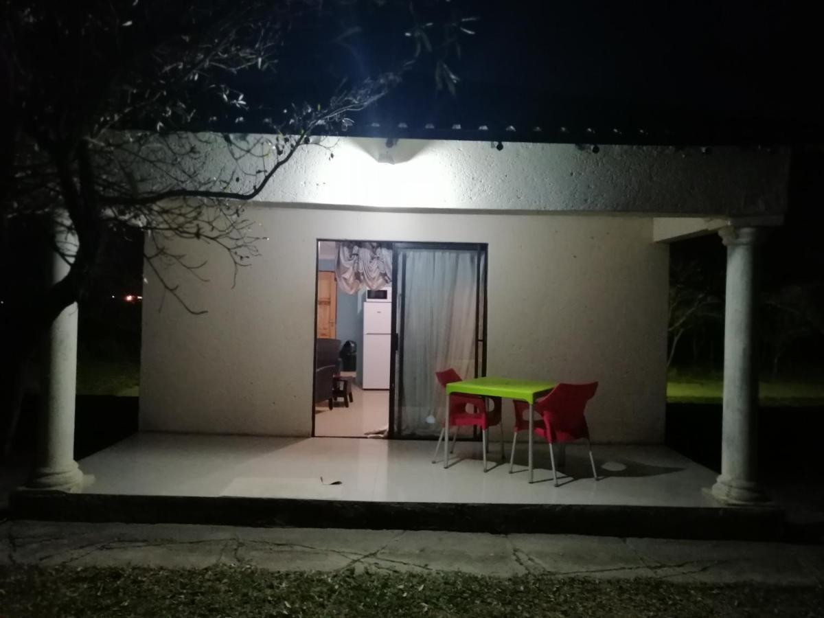 Moholoholo Lodge Acornhoek 외부 사진