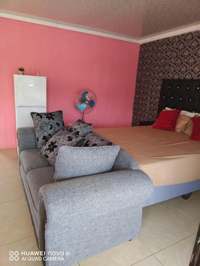 Moholoholo Lodge Acornhoek 외부 사진