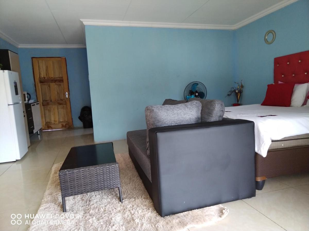 Moholoholo Lodge Acornhoek 외부 사진