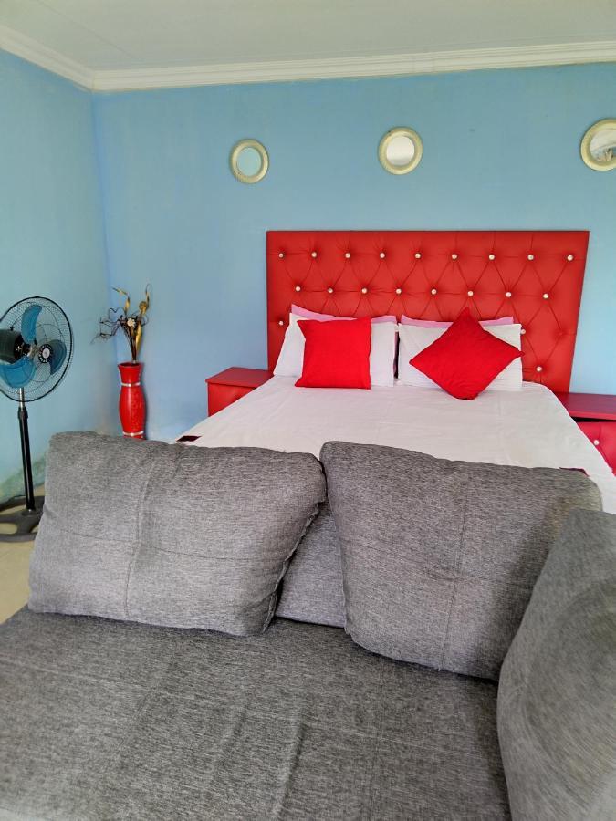Moholoholo Lodge Acornhoek 외부 사진